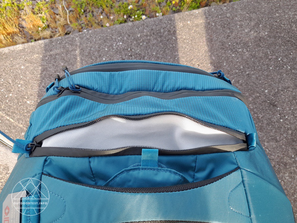 Osprey Ozone-2-Wheel Carry On 40L