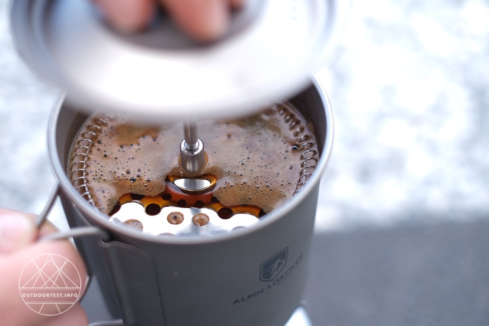 Alpine Loacker Ultra Light Stove mit French Press Kaffedeckel