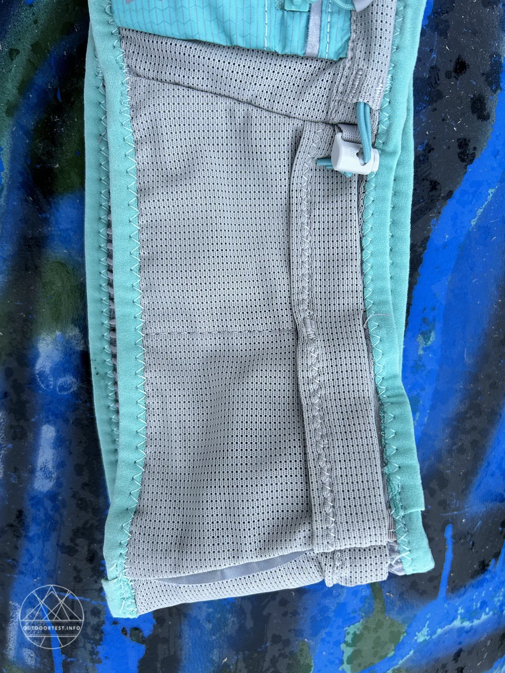 CamelBak Ultra™ Belt 2.5L with 500ml Quick Stow™ Flask