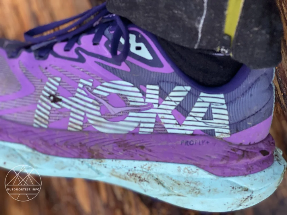 HOKA Tecton X 2