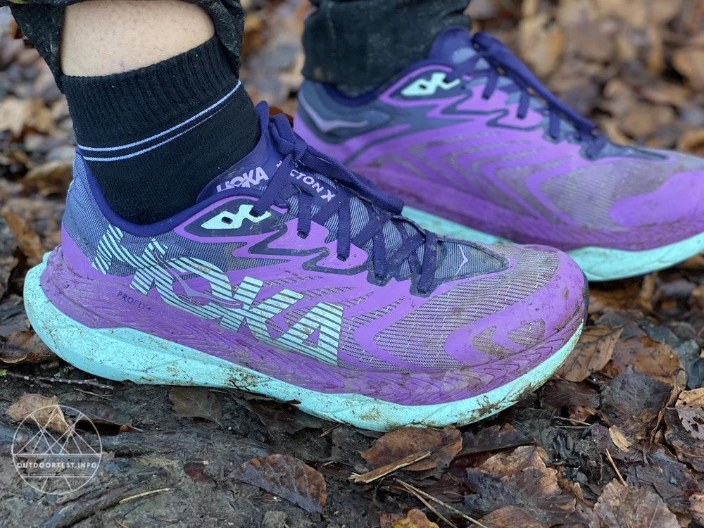 HOKA Tecton X 2