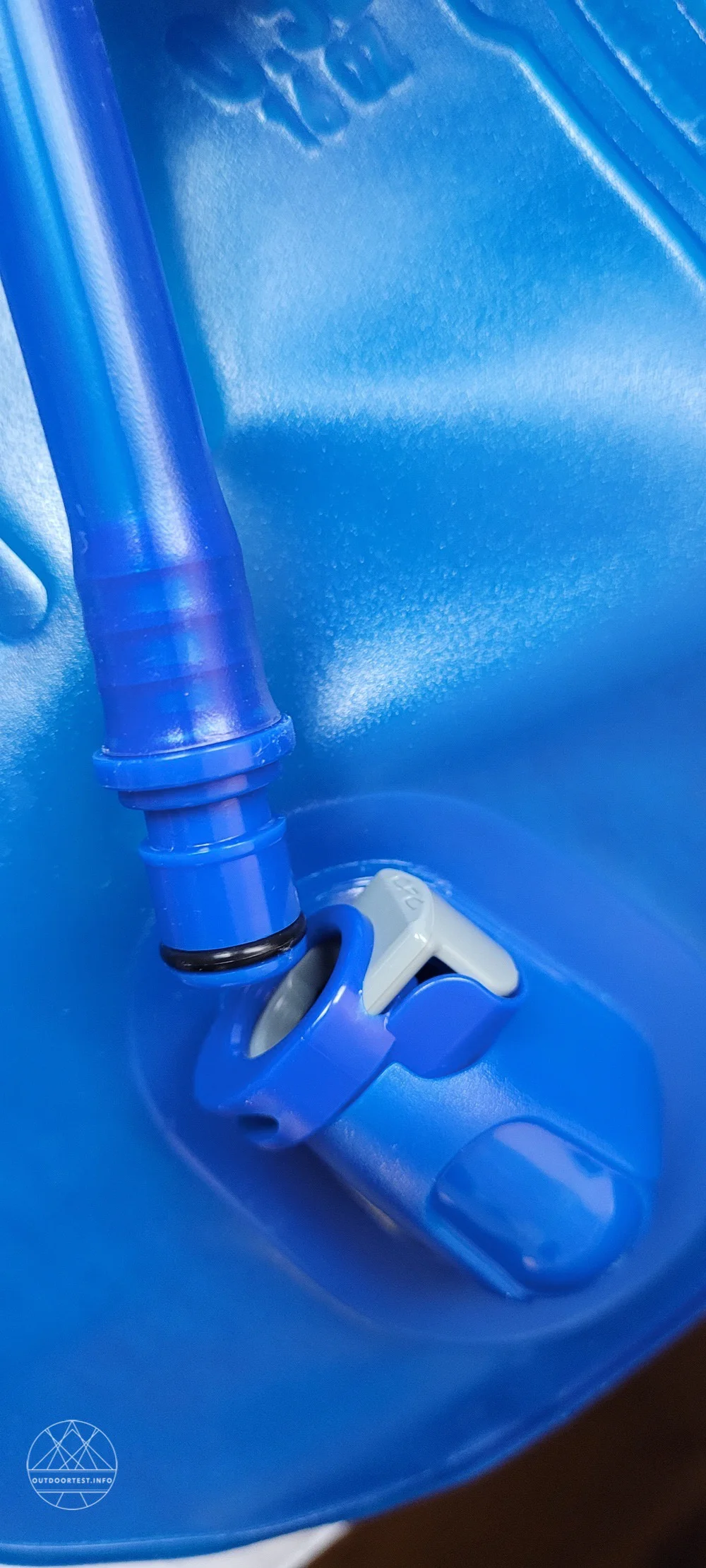 Camelbak Women's Rim Runner X20 Hydration Pack 20L with 2L Reservoir