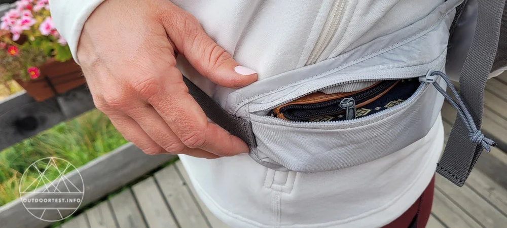 Camelbak Women's Rim Runner X20 Hydration Pack 20L with 2L Reservoir