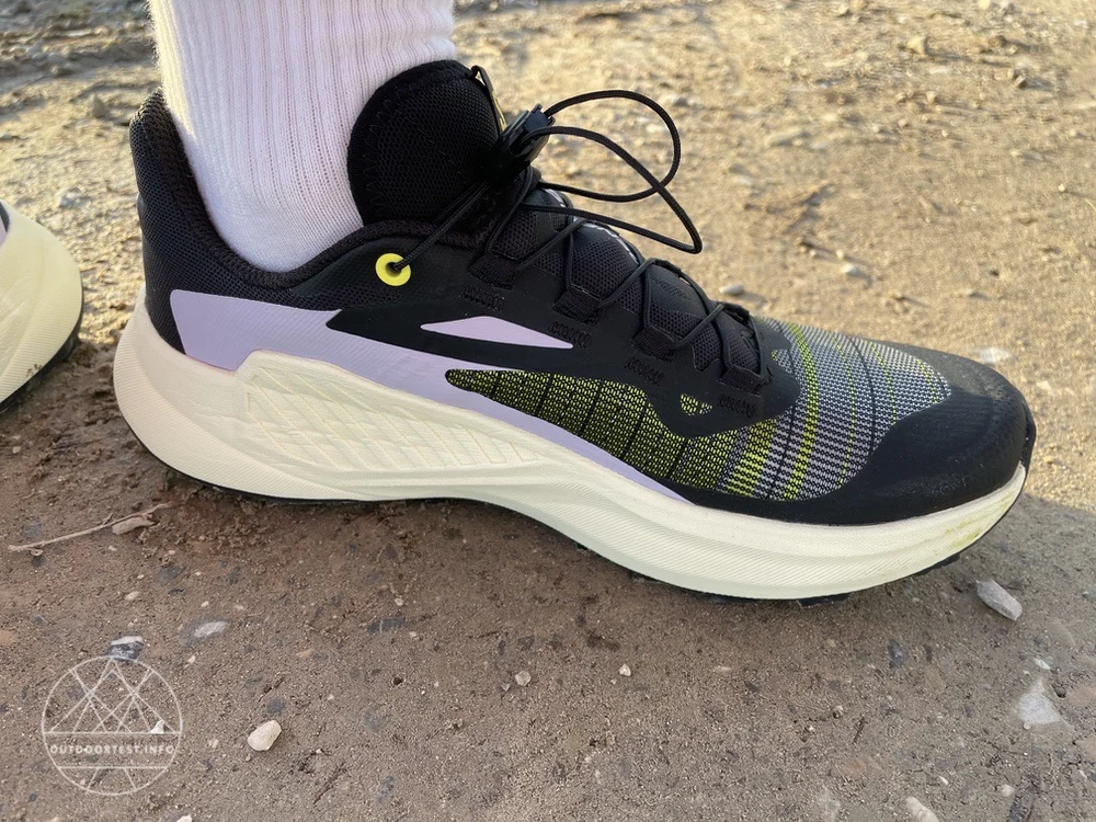 Salomon Genesis Trailrunningschuh