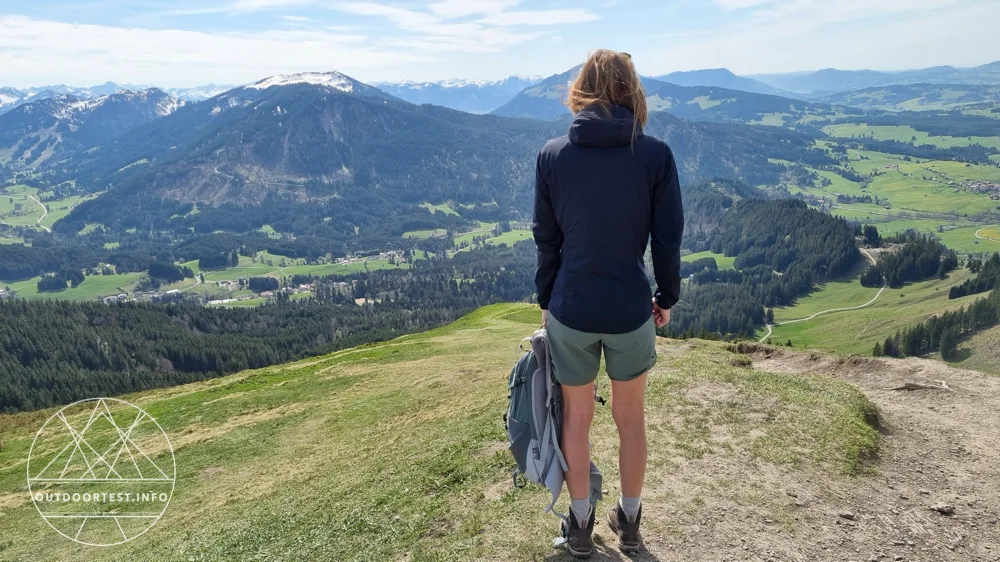 Montane Fireball Lite Hooded Insulated Jacket