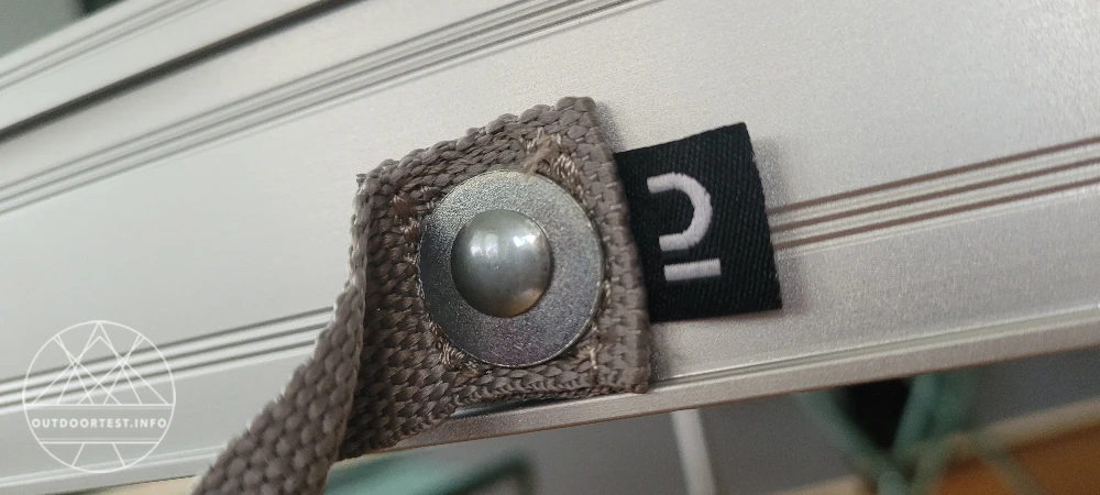 QUECHUA - Campingtisch klappbar mit 4 Hockern - 4‒6 Personen