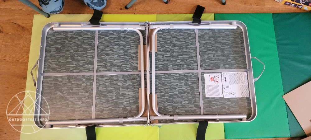 QUECHUA - Campingtisch klappbar mit 4 Hockern - 4‒6 Personen