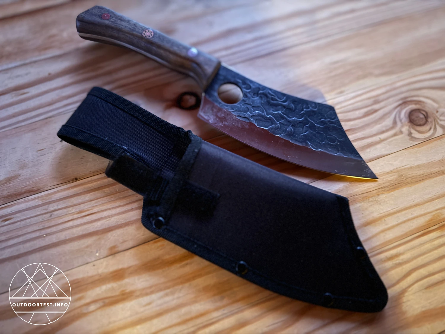 CJH - Outdoor Kochmesser, Walnussholz