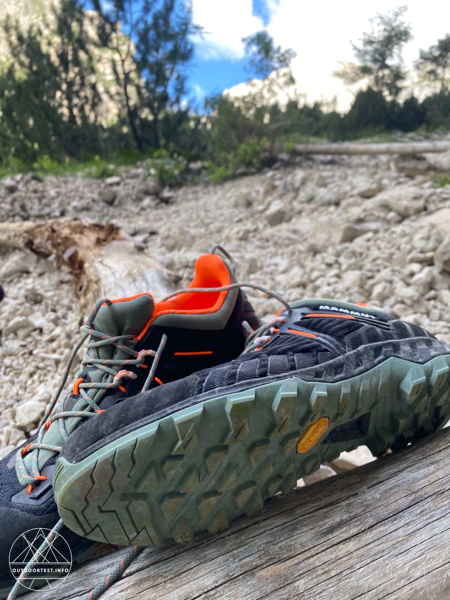 MAMMUT - Alnasca Knit III Low Women