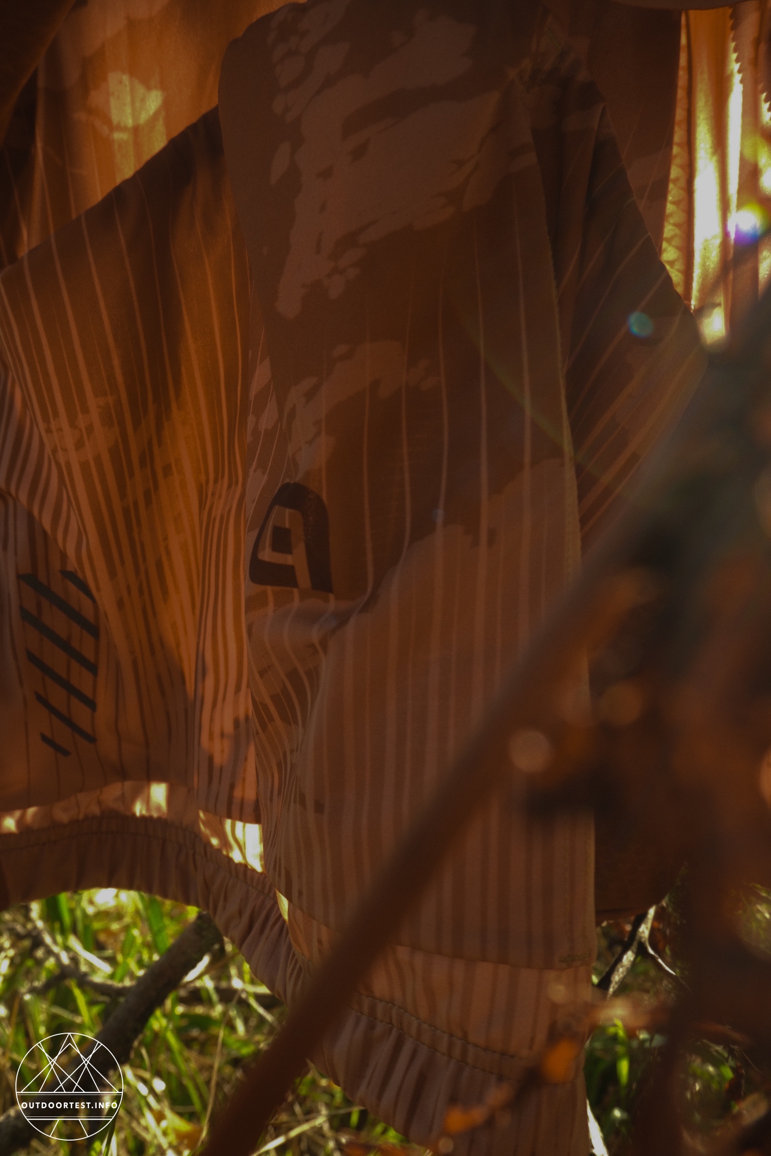 Off-Road Gravel Kurzarmtrikot Krakatoa von Alé