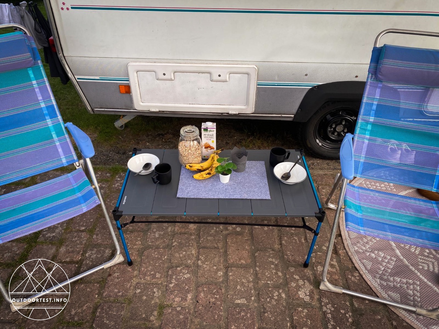 Snowline Camping Family Table L6