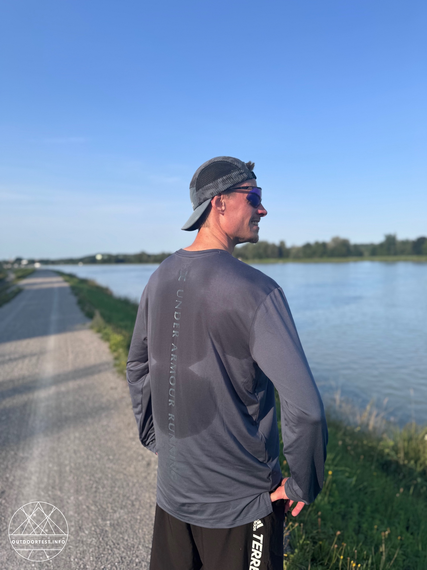 Under Armour Run 96 Langarm-Oberteil für Herren