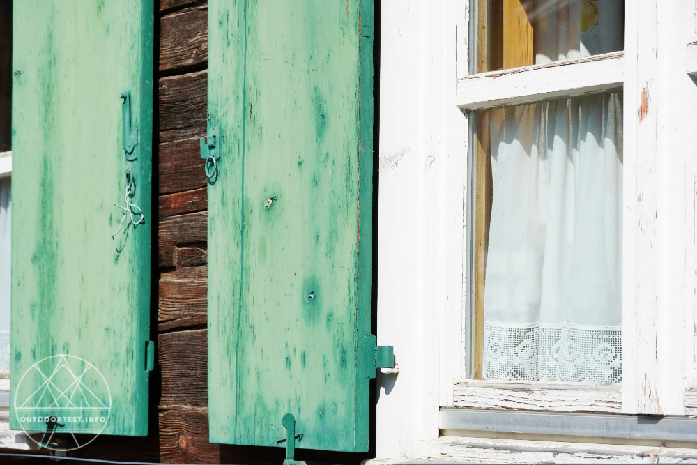 Zwischen Gipfelblick und Kaminfeuer: ein Wochenende im Alpzitt Chaletdorf