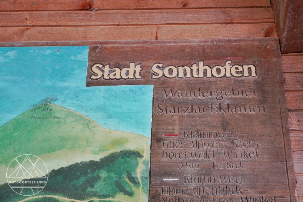 Zwischen Gipfelblick und Kaminfeuer: ein Wochenende im Alpzitt Chaletdorf