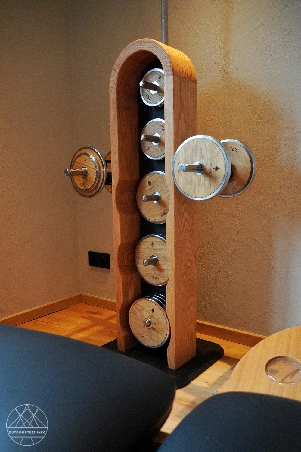 Zwischen Gipfelblick und Kaminfeuer: ein Wochenende im Alpzitt Chaletdorf