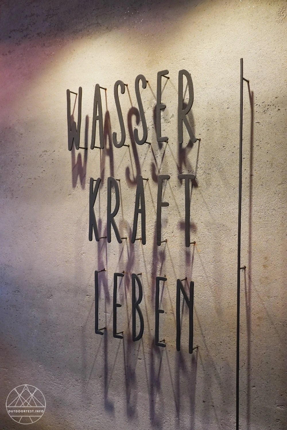 Zwischen Gipfelblick und Kaminfeuer: ein Wochenende im Alpzitt Chaletdorf