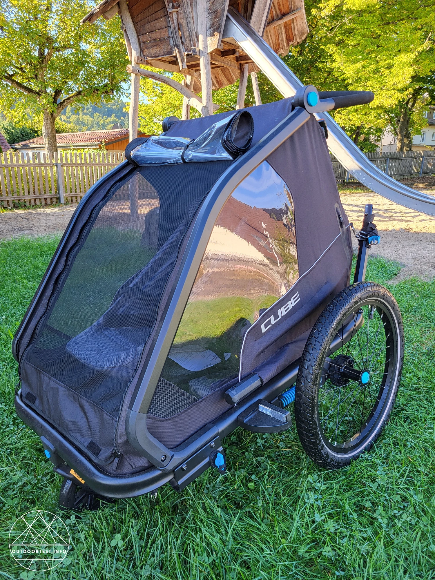 CUBE Kinder Fahrradanhänger Double CMPT mit Jogger Kit und Babyschale