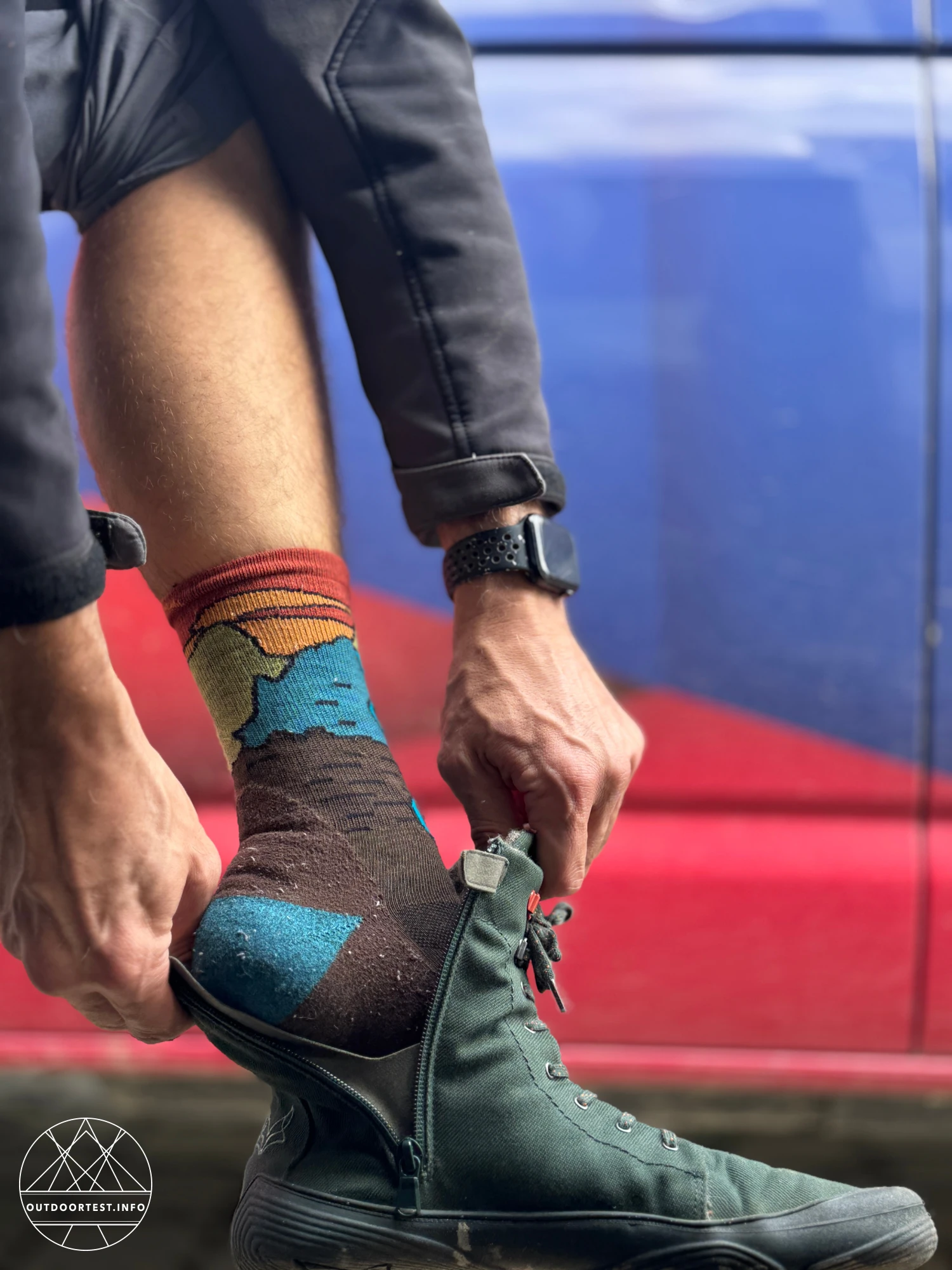 Darn Tough - 5020 Men's Chasing Waterfalls Micro Crew Lightweight Hiking Socks