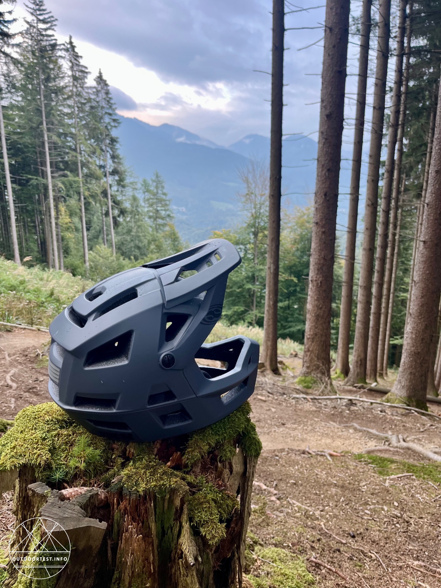 IXS Helm Trigger FF MIPS graphit