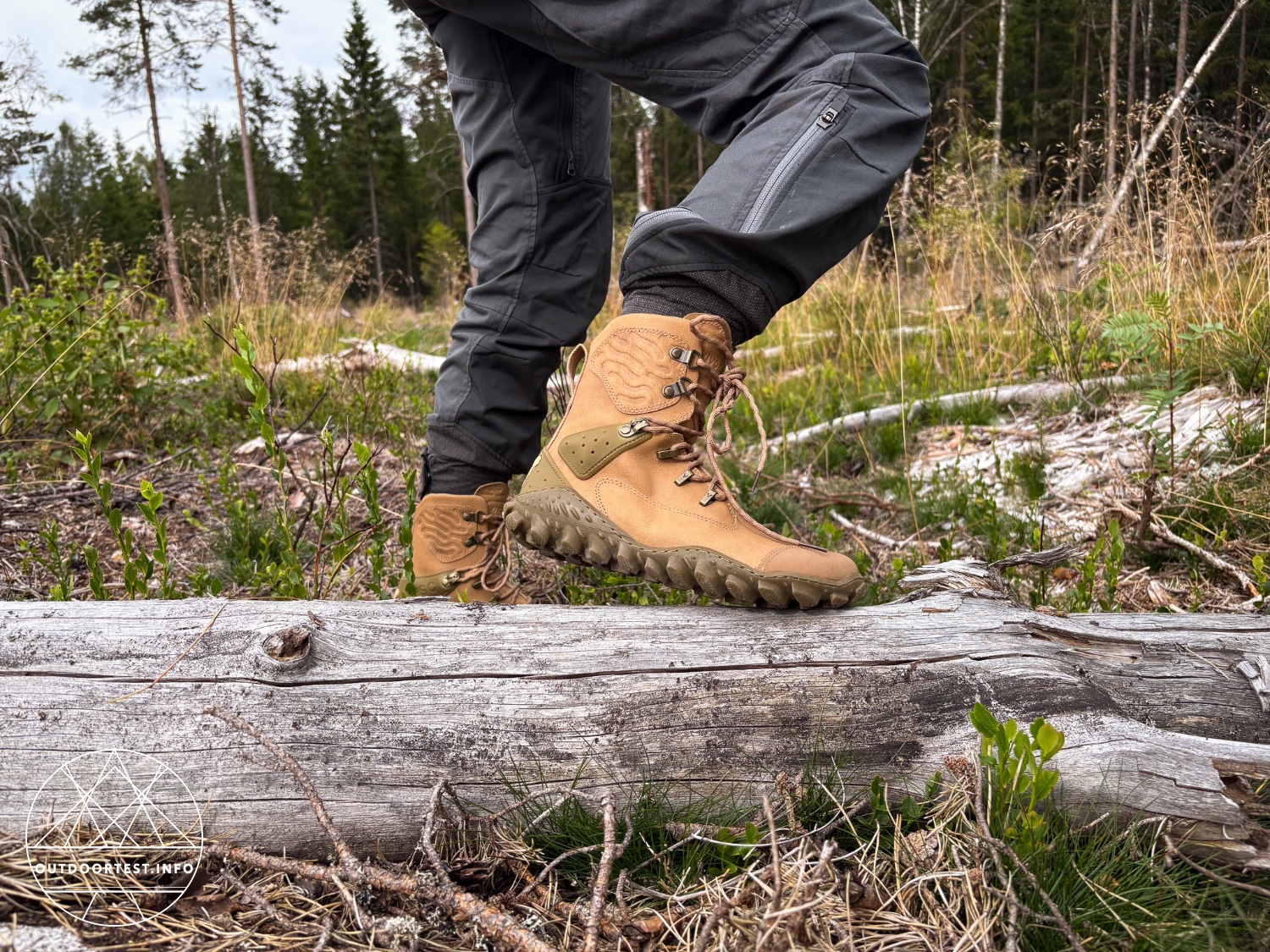 Vivobarefoot Desert ESC