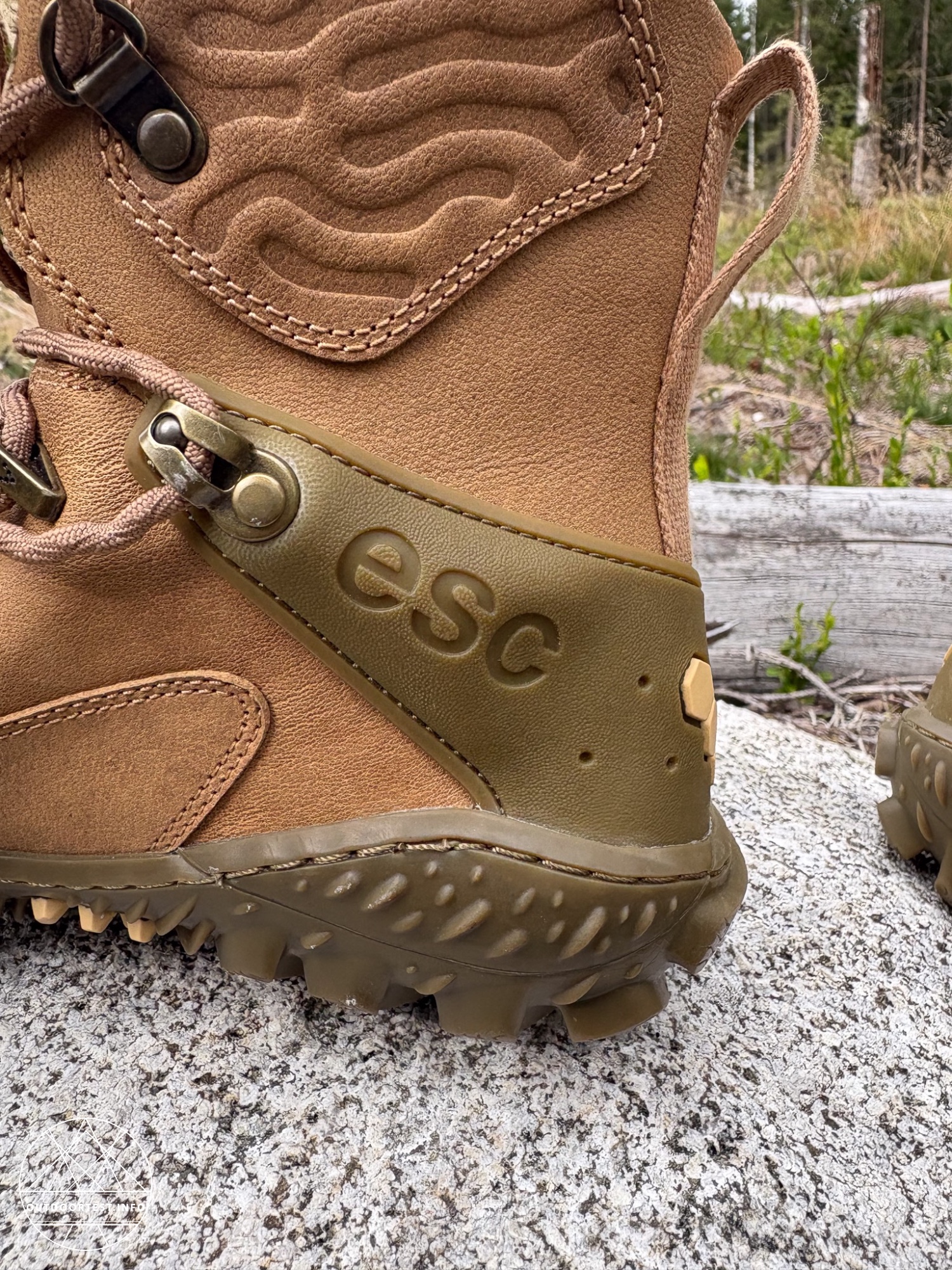 Vivobarefoot Desert ESC