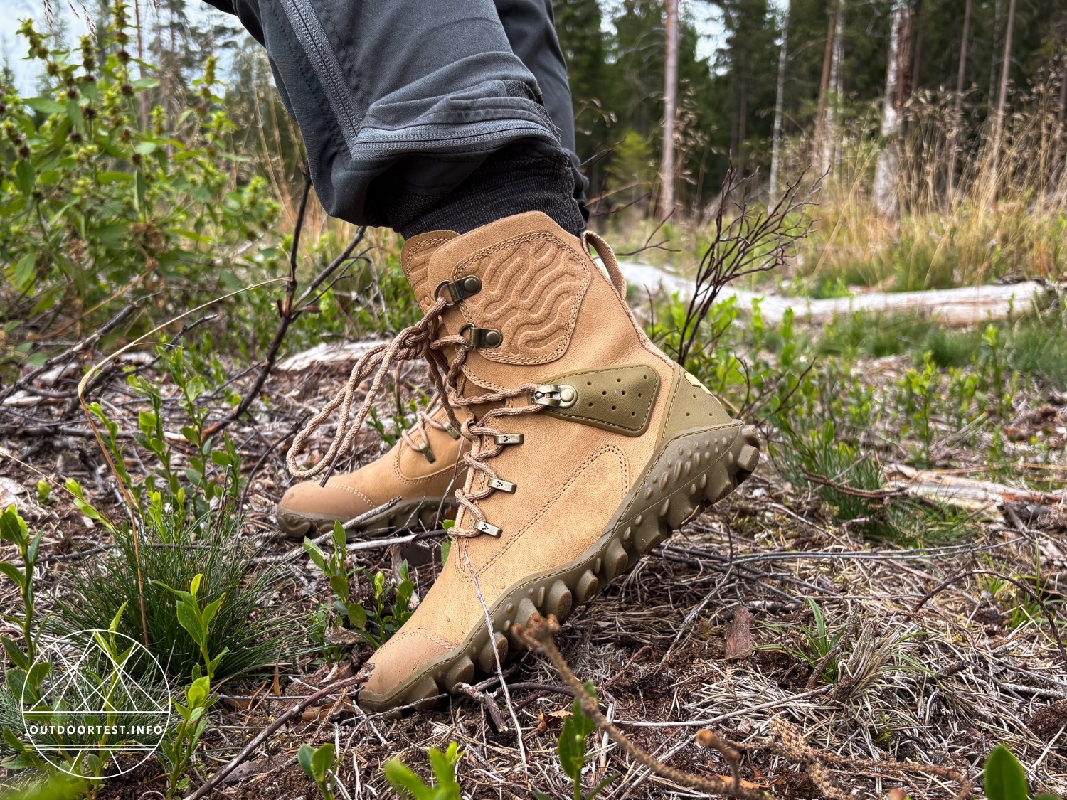 Vivobarefoot Desert ESC