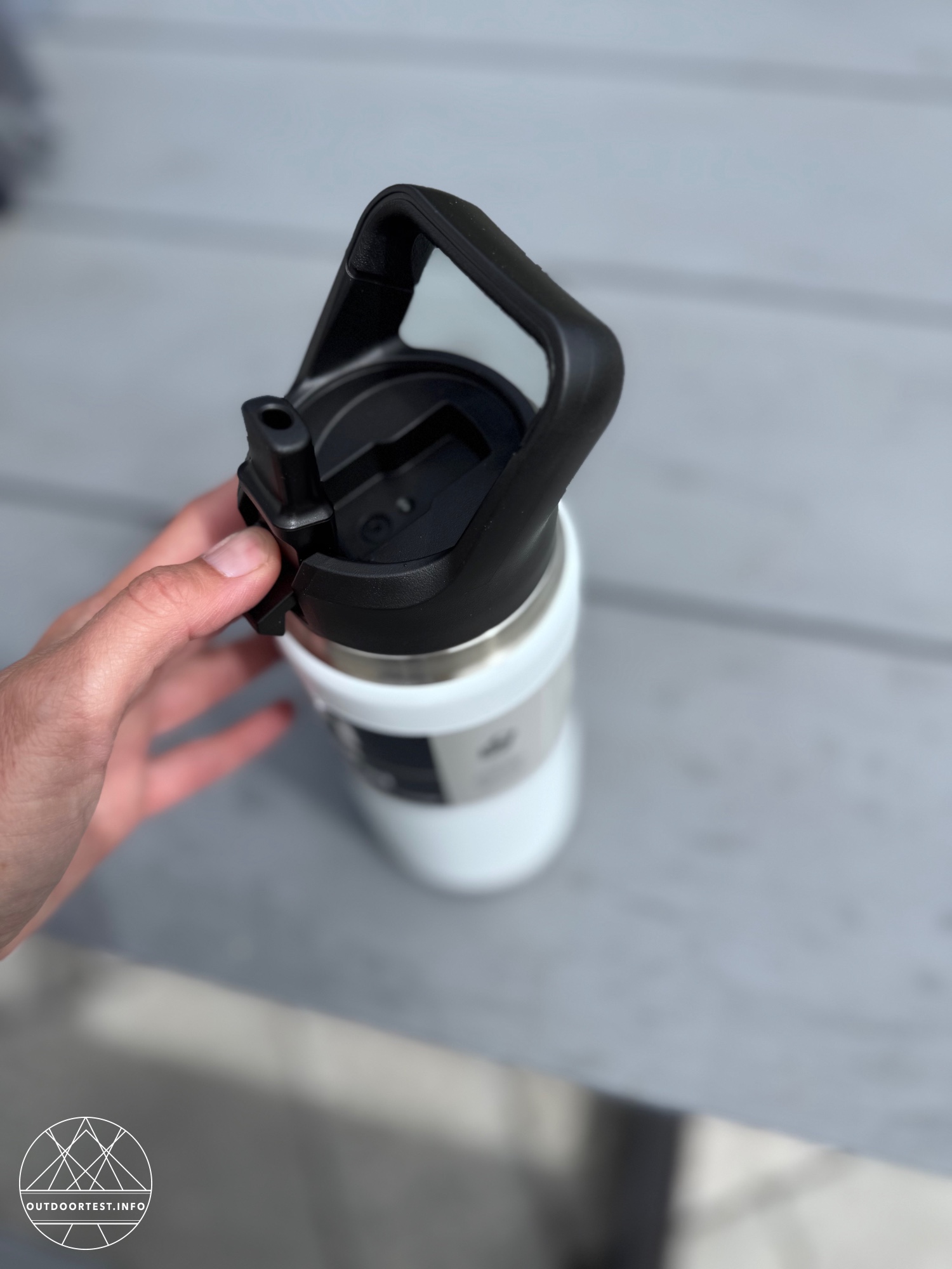 YETI - Rambler 26 oz Flasche mit Trinkhalmdeckel