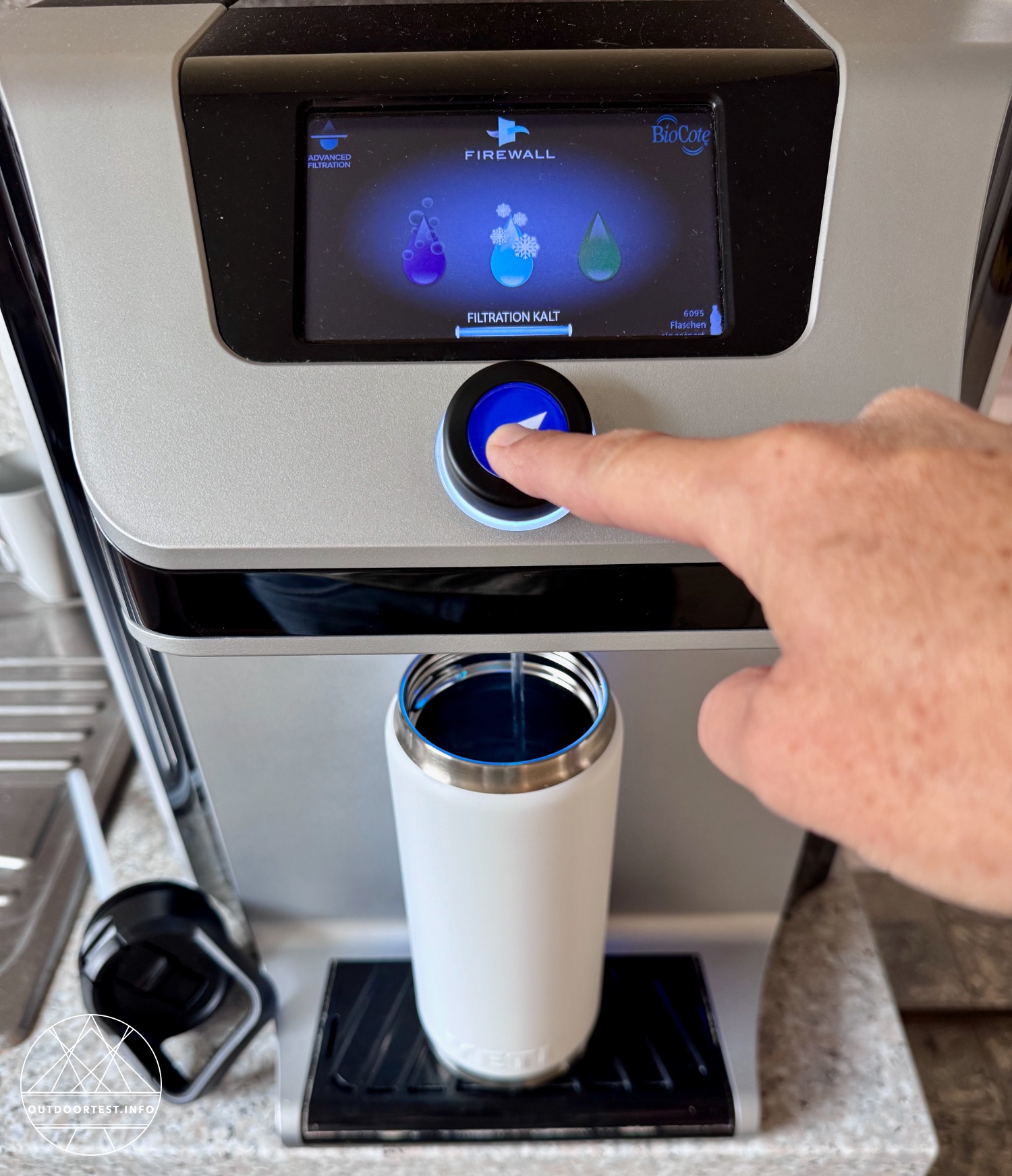 YETI - Rambler 26 oz Flasche mit Trinkhalmdeckel