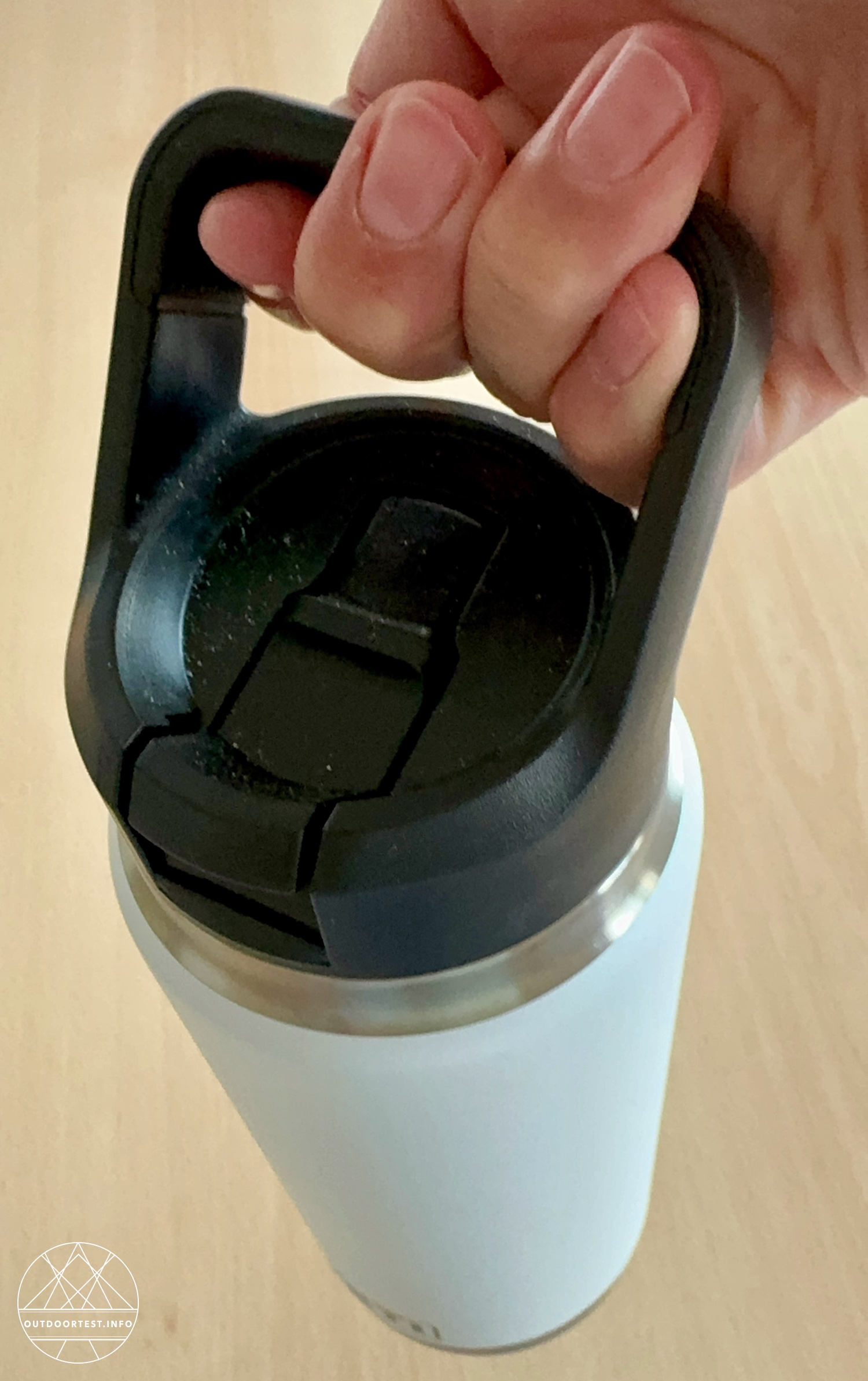 YETI - Rambler 26 oz Flasche mit Trinkhalmdeckel