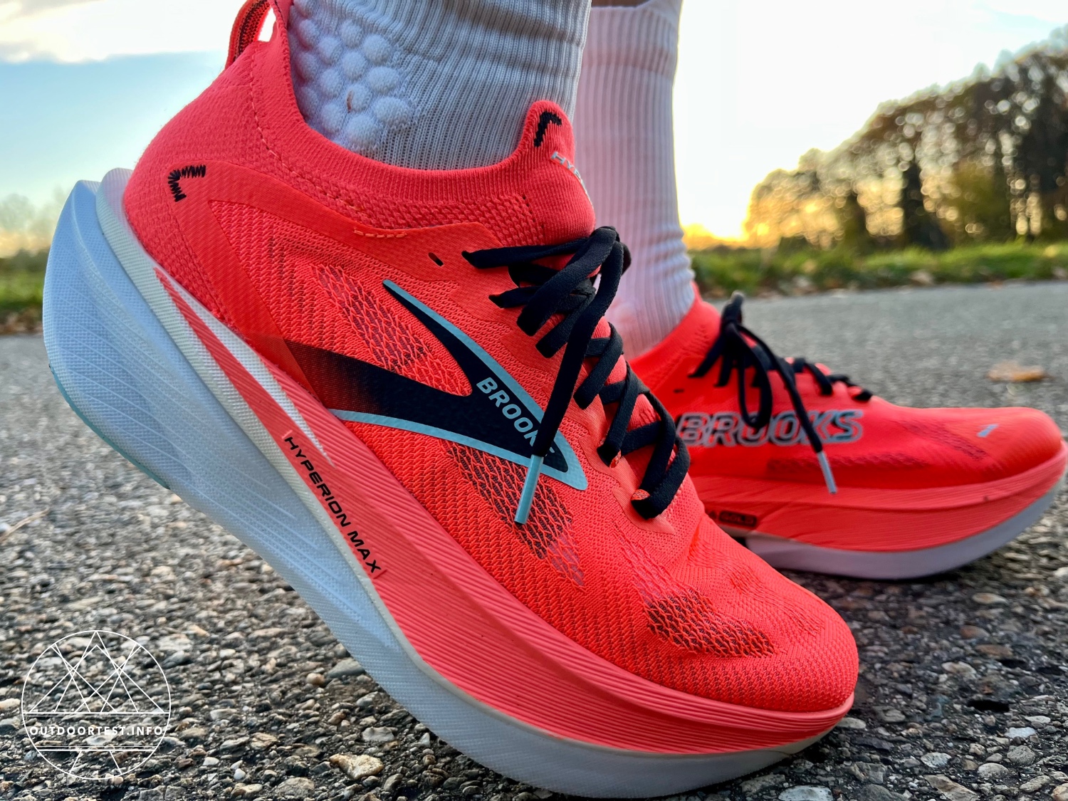 BROOKS Hyperion Max 3