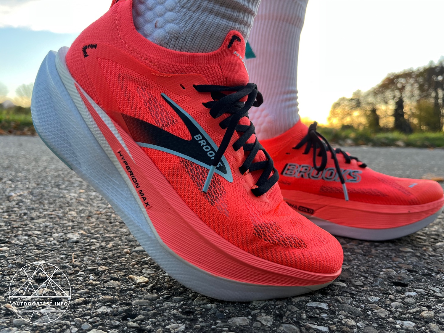 BROOKS Hyperion Max 3