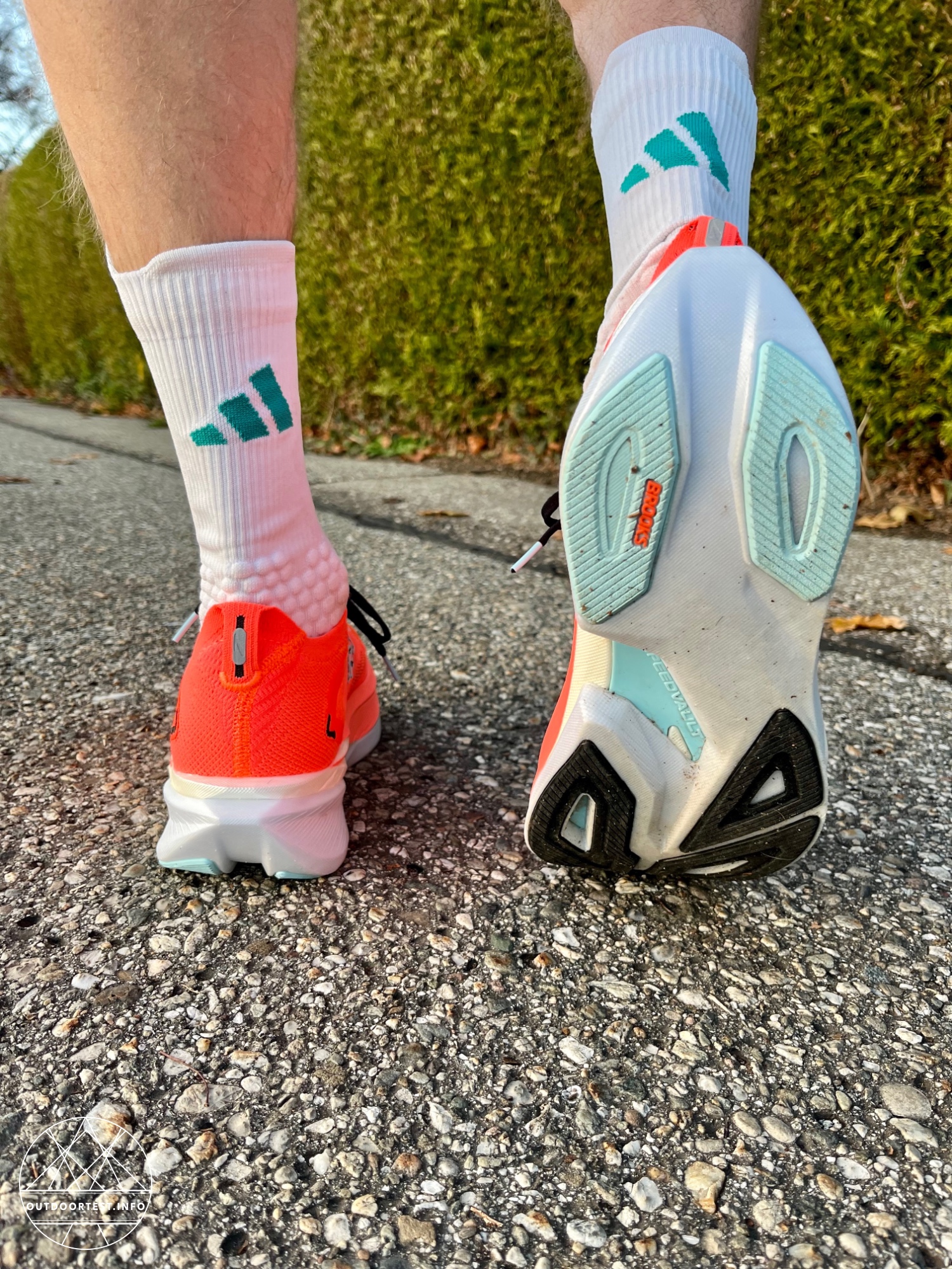 BROOKS Hyperion Max 3