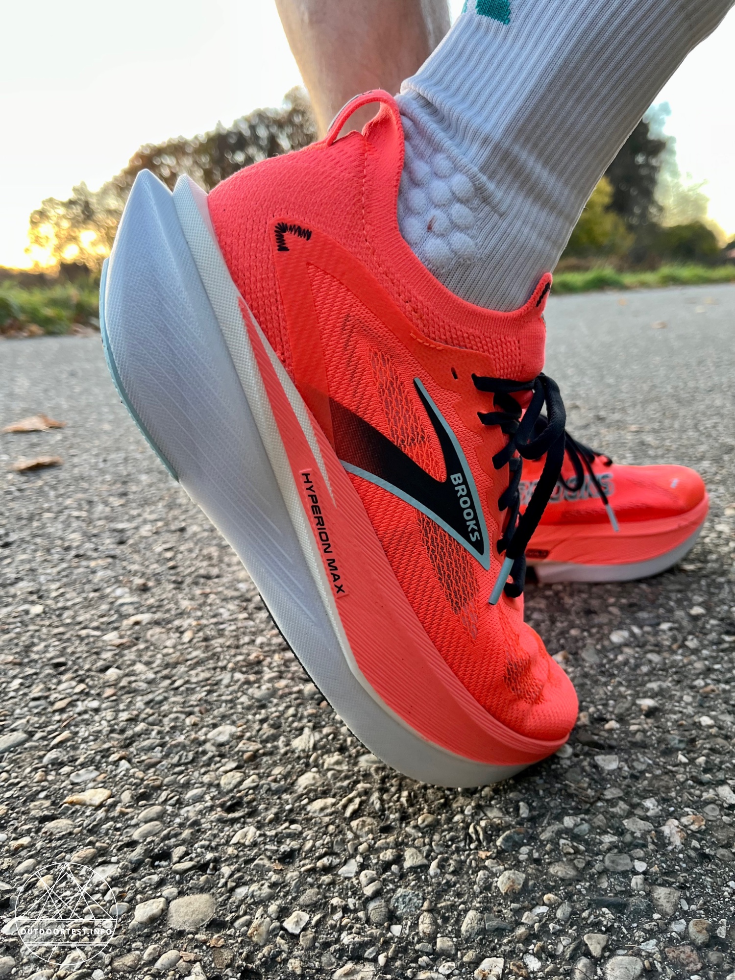 BROOKS Hyperion Max 3