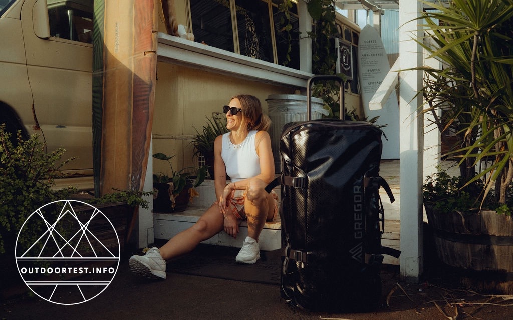 GREGORY Alpaca Wheeled Duffle 100