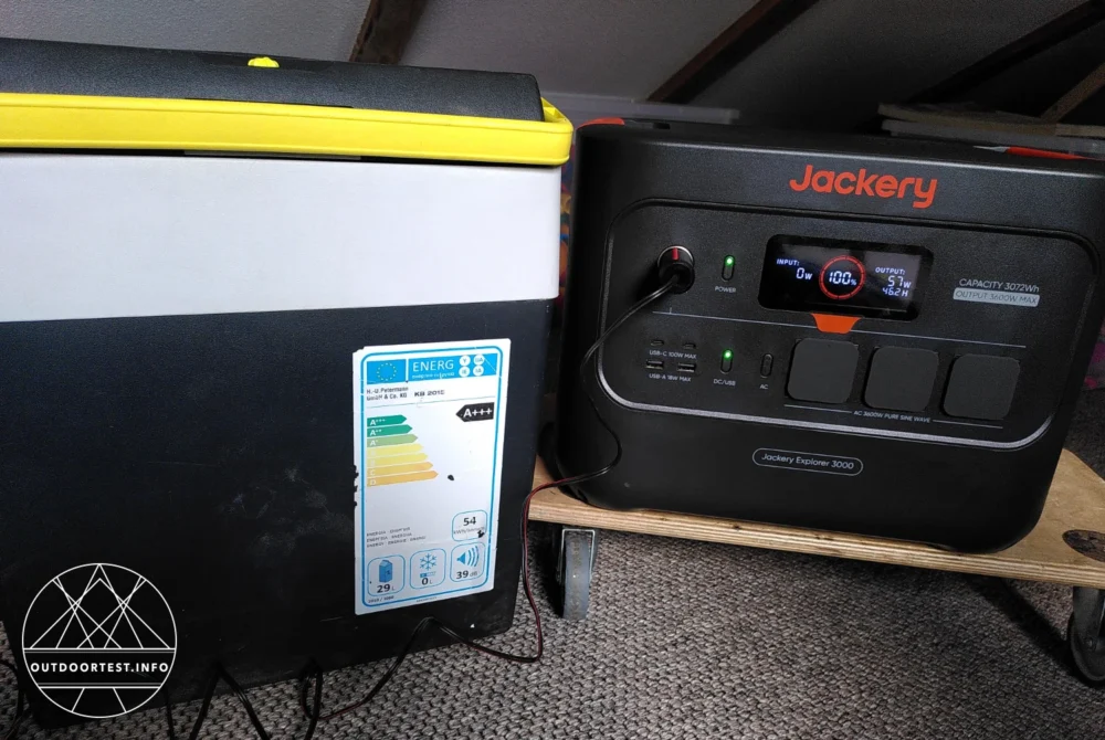 Jackery Explorer 3000 v2 mit SolarSaga 200W