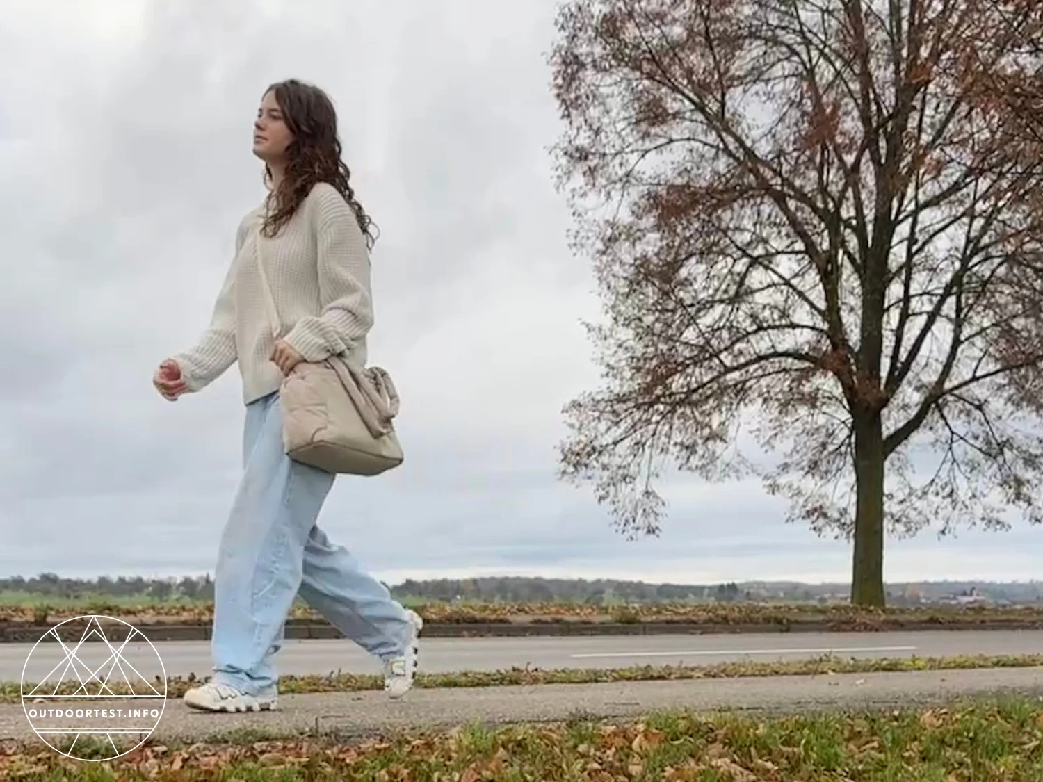 KAPTEN & SON - Hellvi Cloud Medium Sandstone