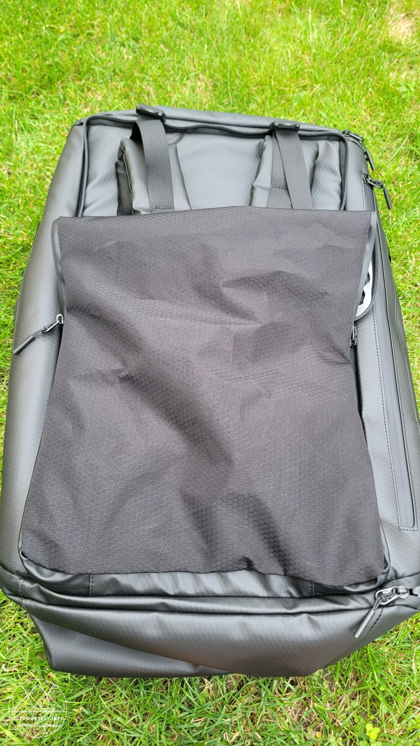 Kapten & Son - Lisbon Duffle Backpack Large All Black