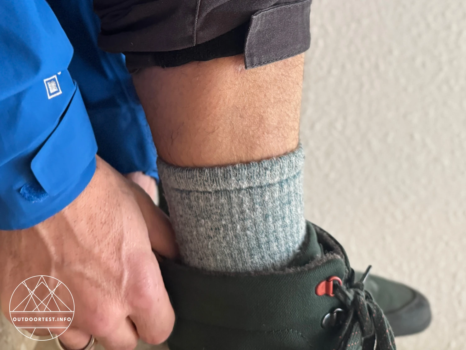 Darn Tough - Men's Mountaineering Micro Crew Heavyweight Hiking Socks