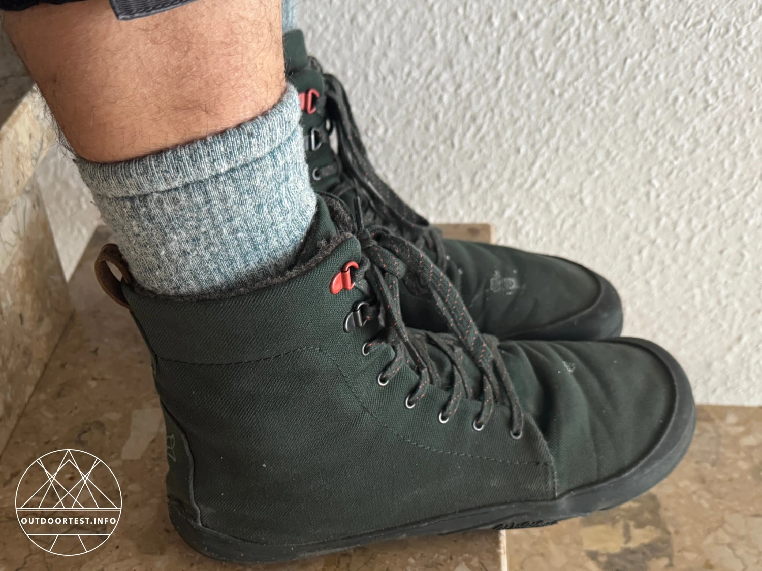 Darn Tough - Men's Mountaineering Micro Crew Heavyweight Hiking Socks