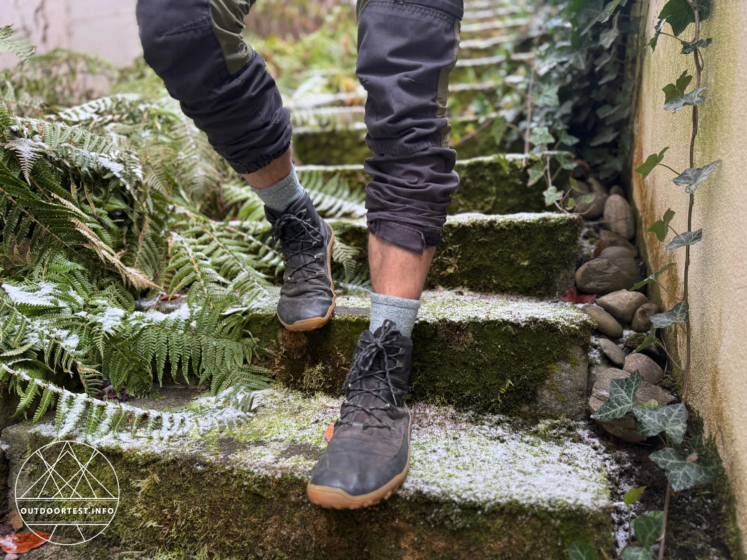 Darn Tough - Men's Mountaineering Micro Crew Heavyweight Hiking Socks