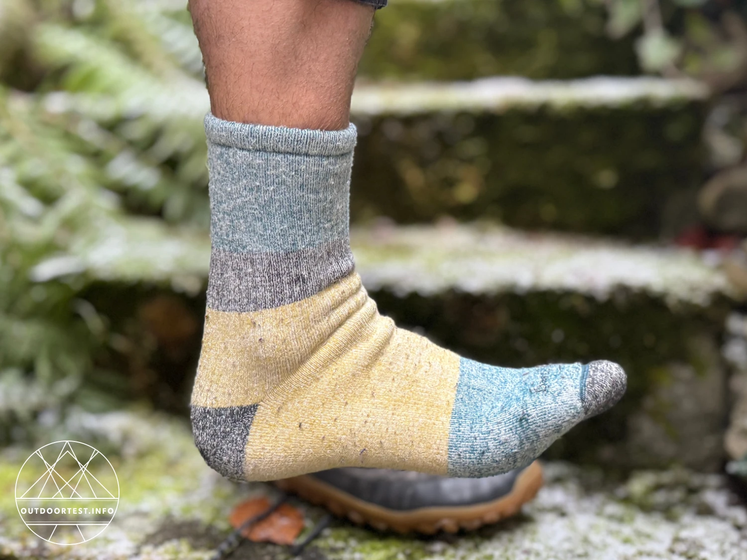 Darn Tough - Men's Mountaineering Micro Crew Heavyweight Hiking Socks