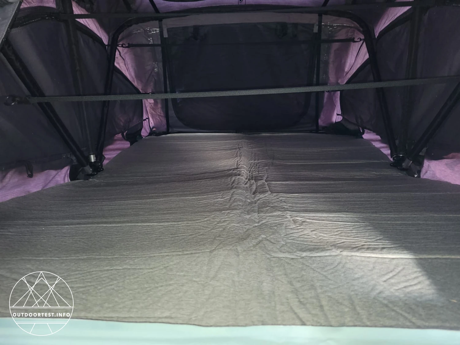 Decathlon - Selbstaufblasende Luftmatratze Ultimate Comfort Doppelt 136 cm