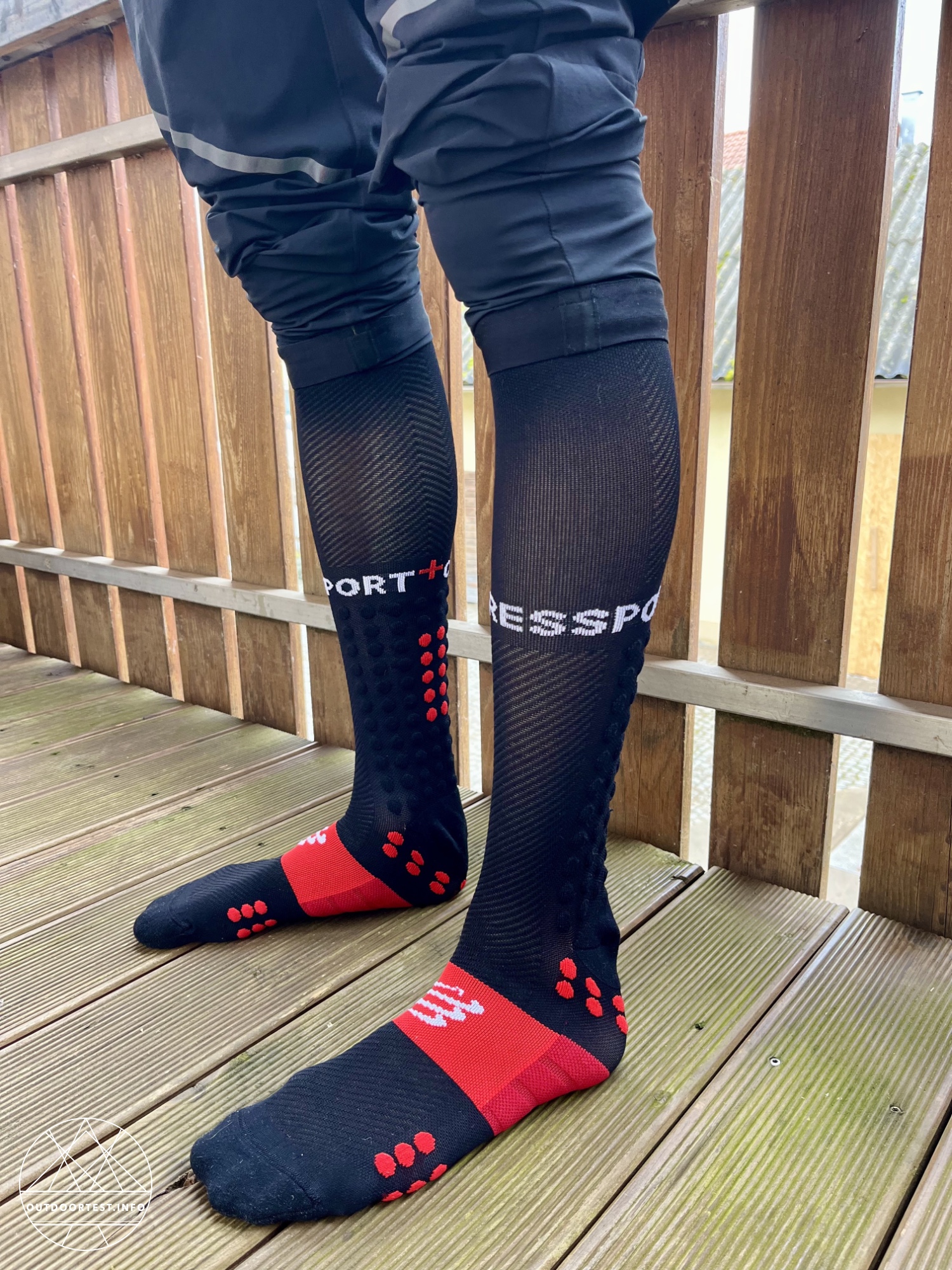 COMPRESSPORT Full Socks Run schwarz