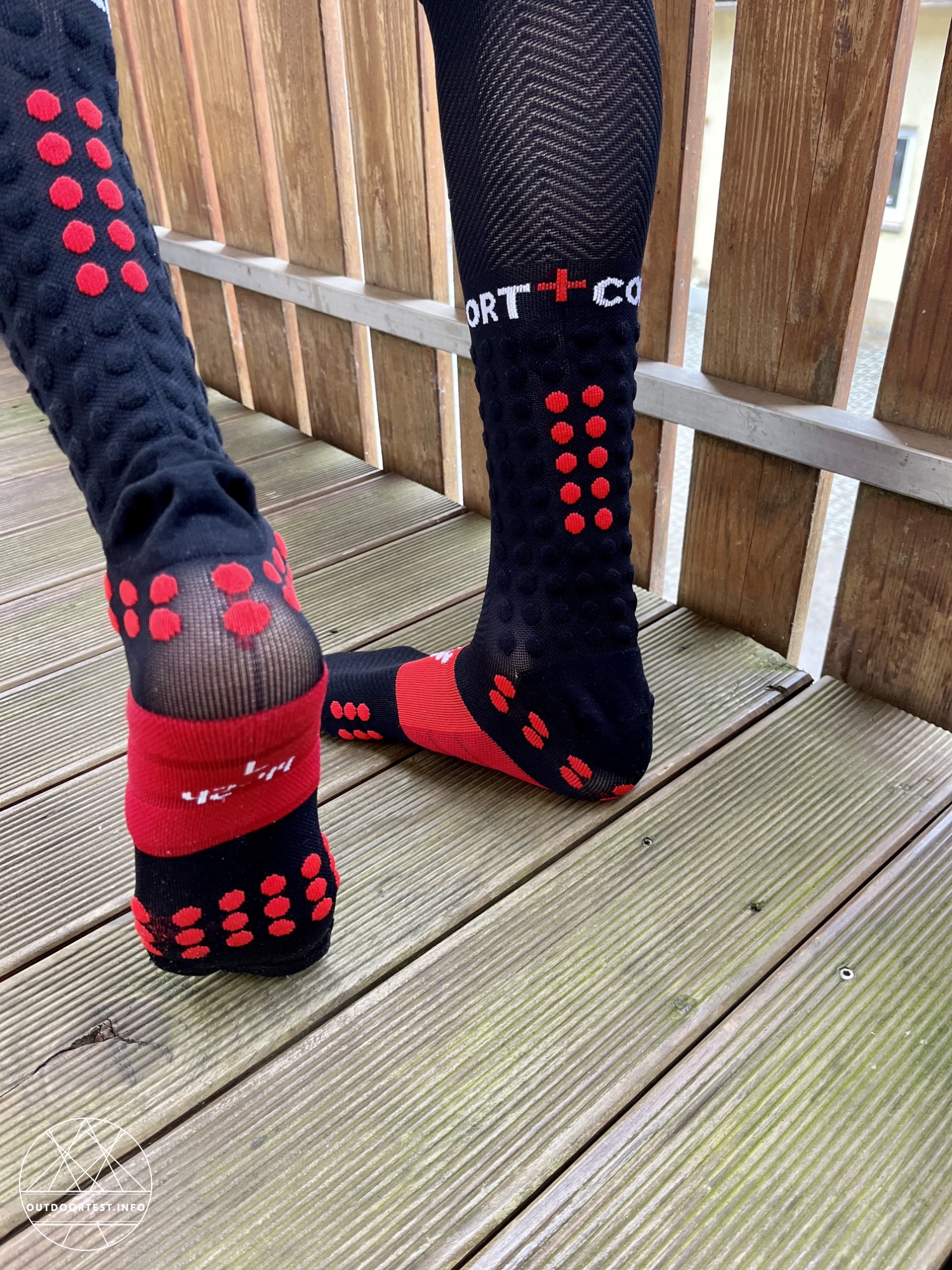 COMPRESSPORT Full Socks Run schwarz