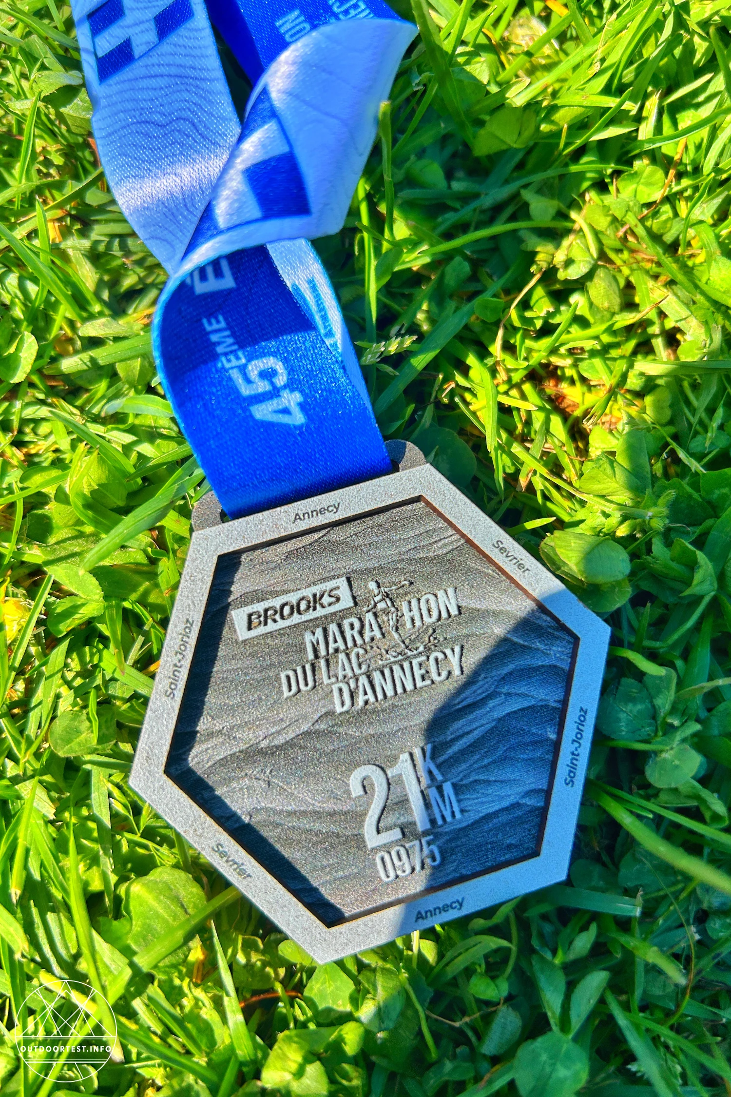 Halbmarathon zwischen Alpen und See - Brooks Marathon du lac d'Annecy