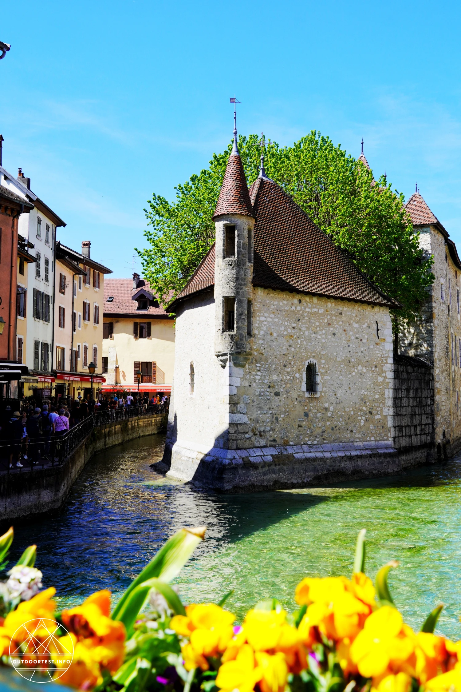 Halbmarathon zwischen Alpen und See - Brooks Marathon du lac d'Annecy