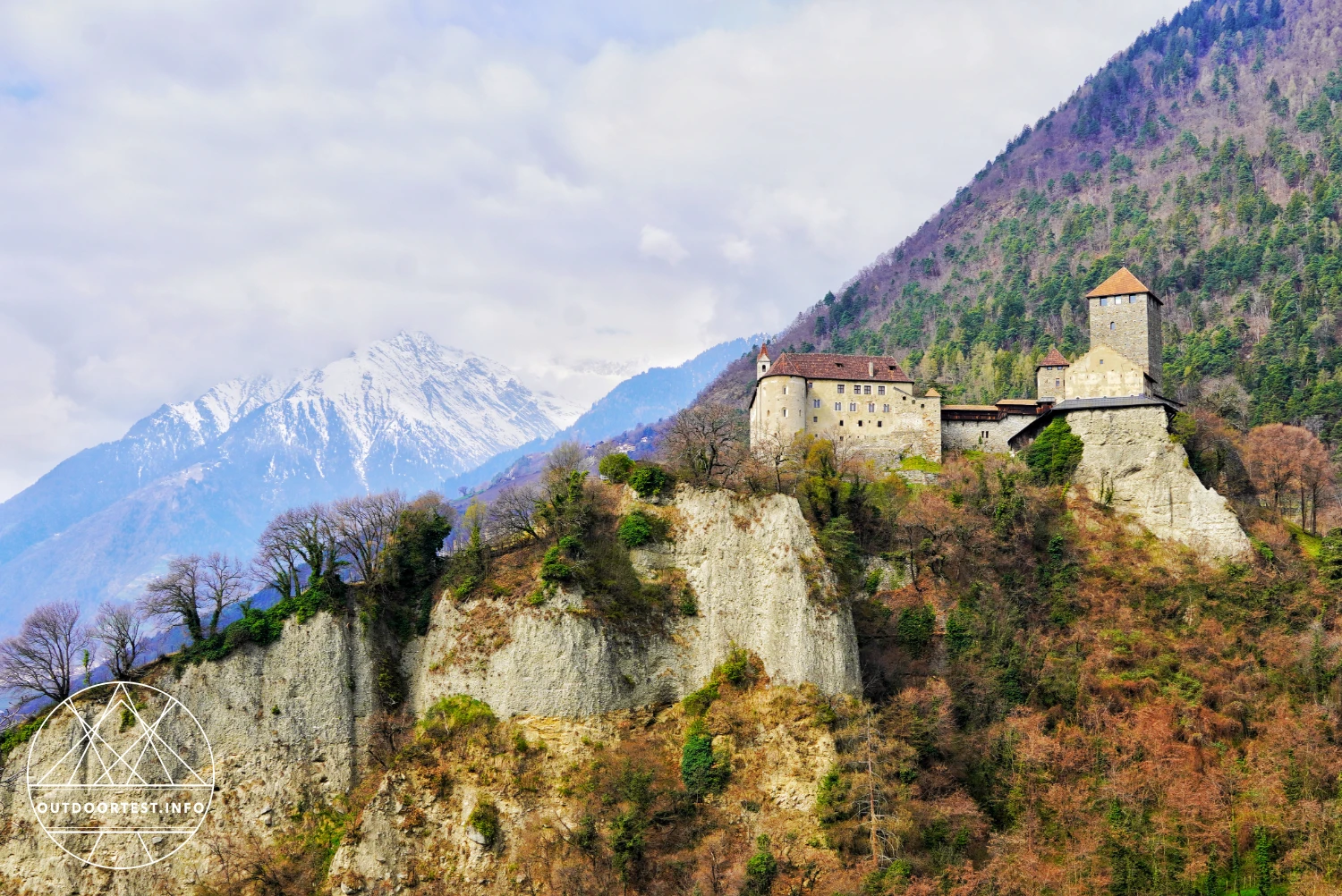 Hoch über dem Tal: aktiv, entspannt und verzaubert im Golserhof