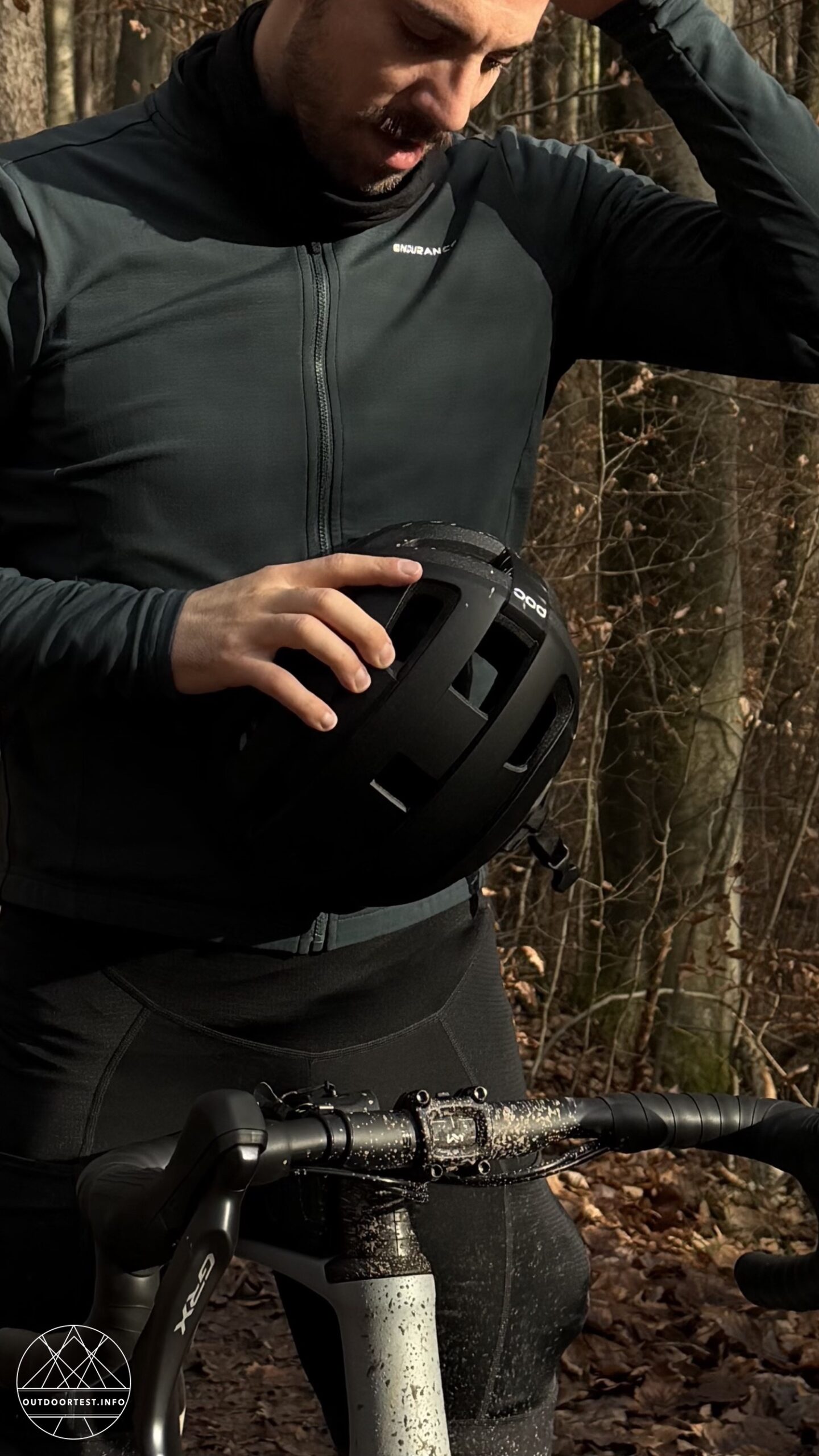 POC - Omne Light Fahrradhelm 