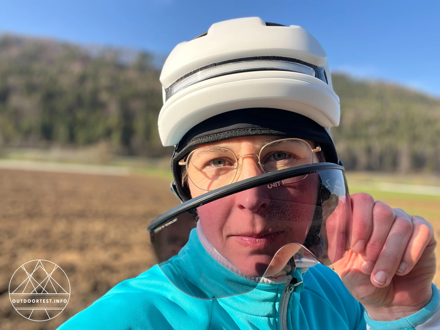 UNIT 1 - Aura Mips Smart-Helm