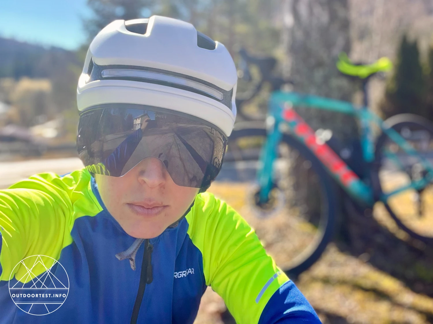 UNIT 1 - Aura Mips Smart-Helm